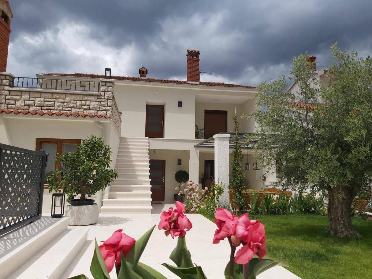 Apartamento Haus Silvia Rovinj Exterior foto